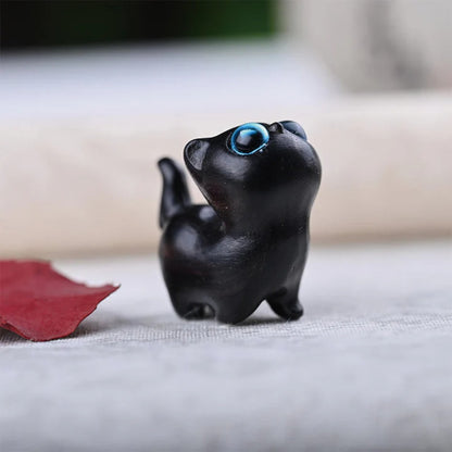 Green Sandalwood Ebony Wood Sandalwood Small Leaf Red Sandalwood Mini Lucky Cat Peace Decoration | Zen Ara Grove
